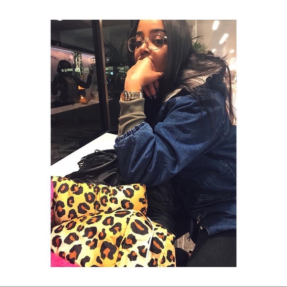 Meet your Posher, Deanna - Picture 4 of 8